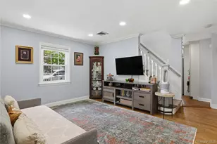 1533 Lowell Ave, New Hyde Park, NY 11040 - Photo 12