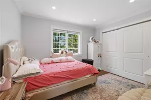 1533 Lowell Ave, New Hyde Park, NY 11040 - Photo 26