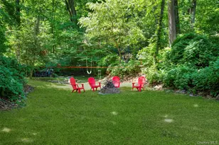 125 Saxon Woods Rd, White Plains, NY 10605 - Photo 32