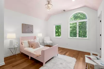 125 Saxon Woods Road, White Plains, NY 10605 - Photo 16