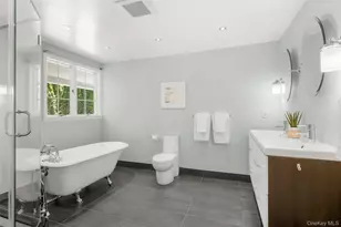 125 Saxon Woods Rd, White Plains, NY 10605 - Photo 12