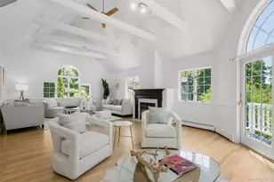 125 Saxon Woods Rd, White Plains, NY 10605 - Photo 6