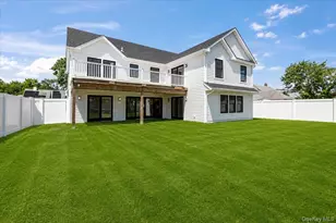 119 Sprucewood Dr, Levittown, NY 11756 - Photo 32