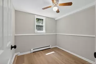 21 Gay Lore Dr, Huntington, NY 11743 - Photo 18