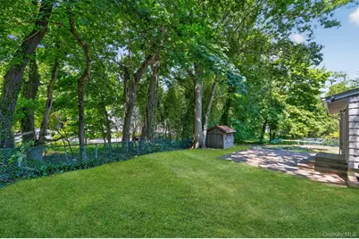 21 Gay Lore Drive, Huntington, NY 11743 - Photo 24