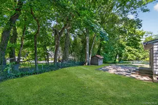 21 Gay Lore Dr, Huntington, NY 11743 - Photo 24