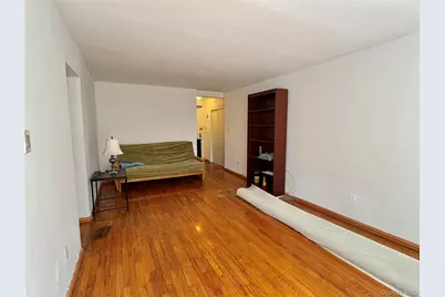 67-50 Thornton Pl #2U, Forest Hills, NY 11375 - Photo 4
