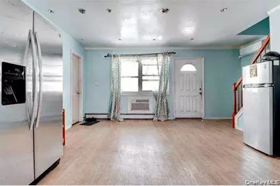 15818 85th Avenue, Jamaica, NY 11432 - Photo 4