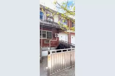 15818 85th Avenue, Jamaica, NY 11432 - Photo 2