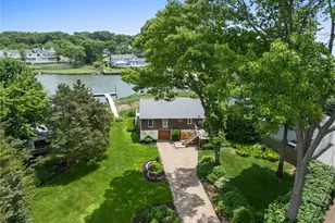 12 White's Ln, Aquebogue, NY 11931 - Photo 4