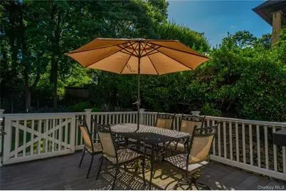 8 Burton Road, Larchmont, NY 10538 - Photo 24