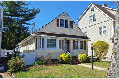 184 E Chester Street, Valley Stream, NY 11580 - Photo 2