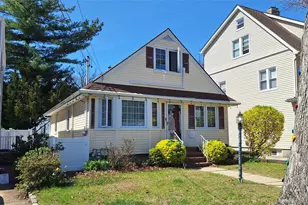 184 E Chester St, Valley Stream, NY 11580 - Photo 2