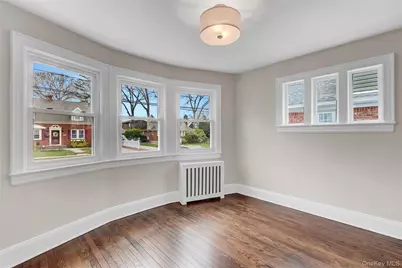 31 Carol Street, Lynbrook, NY 11563 - Photo 10