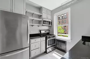 300 Main St, White Plains, NY 10601 - Photo 12