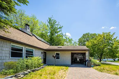 215 Avondale Drive, Centereach, NY 11720 - Photo 20