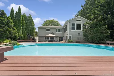 318 Lakeshore Boulevard, Massapequa Park, NY 11762 - Photo 20