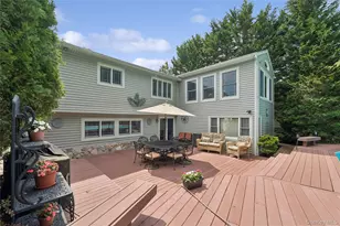 318 Lakeshore Blvd, Massapequa Park, NY 11762 - Photo 18