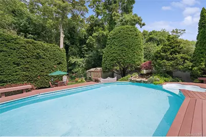 318 Lakeshore Boulevard, Massapequa Park, NY 11762 - Photo 22