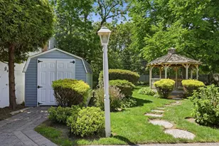 1 Dogwood St, Farmingdale, NY 11735 - Photo 8
