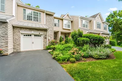 731 Huntington Drive, Fishkill, NY 12524 - Photo 2