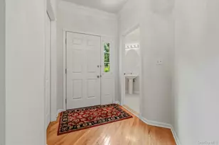 731 Huntington Dr, Fishkill, NY 12524 - Photo 6