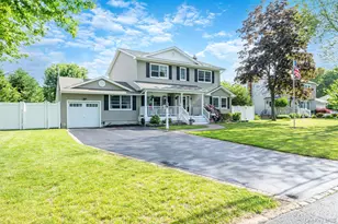 103 Hilary St, West Sayville, NY 11796 - Photo 2