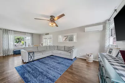 103 Hilary Street, West Sayville, NY 11796 - Photo 10