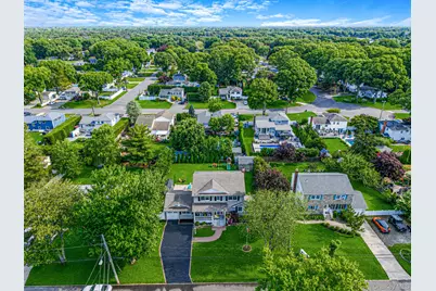 103 Hilary Street, West Sayville, NY 11796 - Photo 42