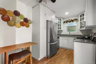 9 Pembrook Dr, Yonkers, NY 10710 - Photo 6