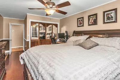 173 N Kings Avenue, Massapequa, NY 11758 - Photo 16