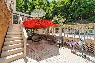 45 Lakeview Avenue W, Cortlandt Manor, NY 10567 - Photo 32