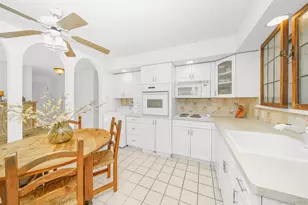 10 Rye Pl, Commack, NY 11725 - Photo 4