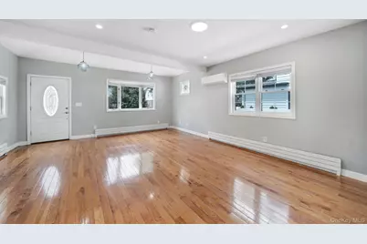 40 S 16 Street, New Hyde Park, NY 11040 - Photo 8