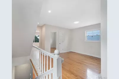 40 S 16 Street, New Hyde Park, NY 11040 - Photo 16