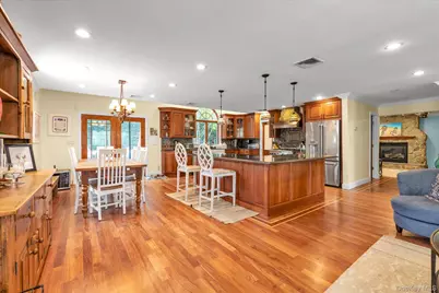 2635 Merrick Avenue, Merrick, NY 11566 - Photo 4
