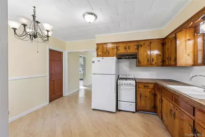 36 Lakeview Court, Ronkonkoma, NY 11779 - Photo 10