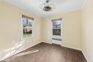 36 Lakeview Ct, Ronkonkoma, NY 11779 - Photo 14