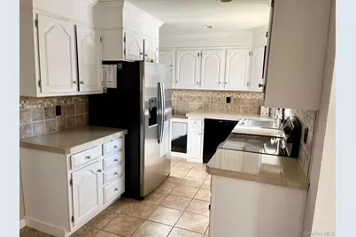 62 Pell Avenue, North Babylon, NY 11703 - Photo 6
