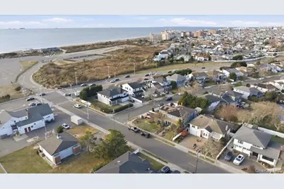31 Regent Drive, Long Beach, NY 11561 - Photo 34