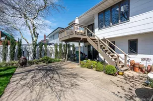 31 Regent Dr, Long Beach, NY 11561 - Photo 30