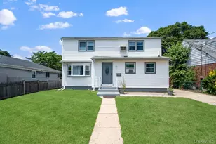 101 Spruce Ave, Bethpage, NY 11714 - Photo 2