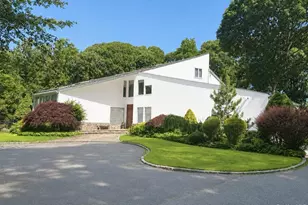 29 Amber Ln, Oyster Bay, NY 11771 - Photo 4