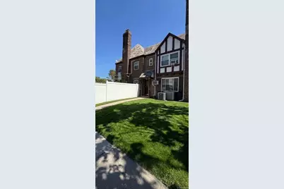 141-66 73rd Terrace, Kew Gardens, NY 11367 - Photo 2