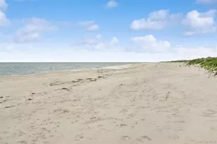 281 Dune Rd, Westhampton Beach, NY 11978 - Photo 24