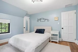 87 Bellows Ln, Manhasset, NY 11030 - Photo 12