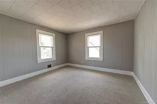 129 Bay Ave, Patchogue, NY 11772 - Photo 16
