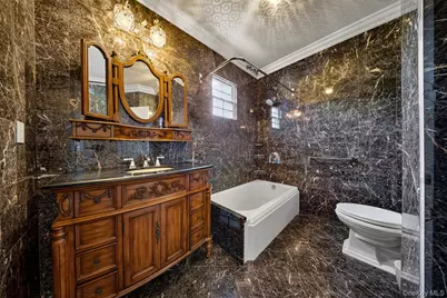3215 Murray Lane, Flushing, NY 11354 - Photo 18