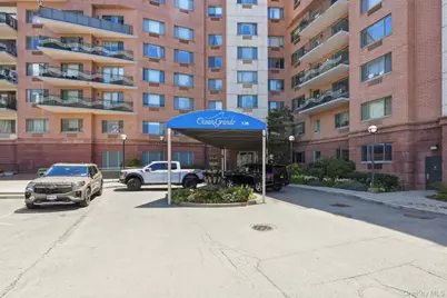 136 Beach 117th Street #7J, Rockaway Park, NY 11694 - Photo 2