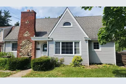 21 Marple Road, Poughkeepsie, NY 12603 - Photo 2